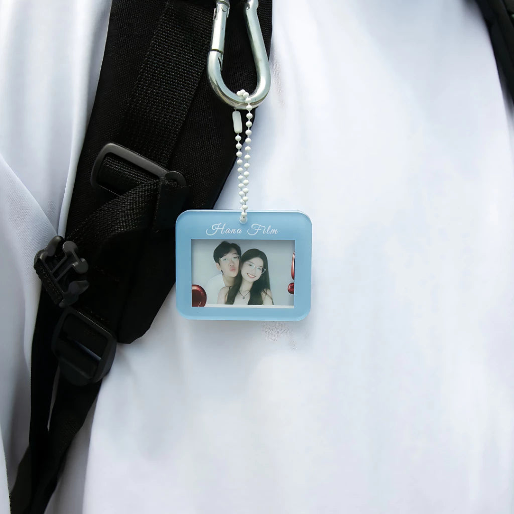4 Cut Strip Film Keychain Keyring Holder